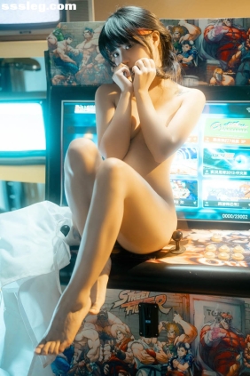小羊不吃草 KOF坂崎由莉[101P+1V3.15G]