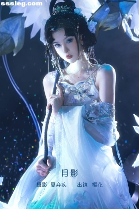 [YITUYU艺图语]2023.01.31 月影 天晴后的樱花花[21P153M]