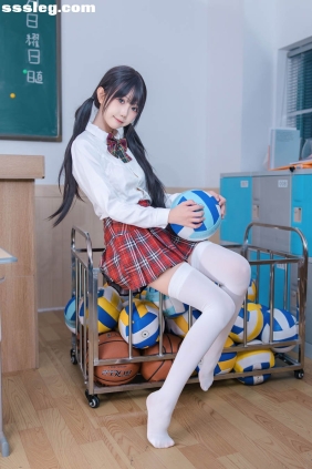 [YITUYU艺图语]2026.03.07 元气JK少女 万鲨鲨[31P140M]