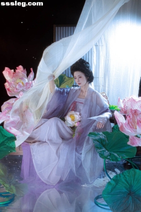 [YITUYU艺图语]2026.01.17 夏韵怜疏影 蔸小黄鸡[12P189M]