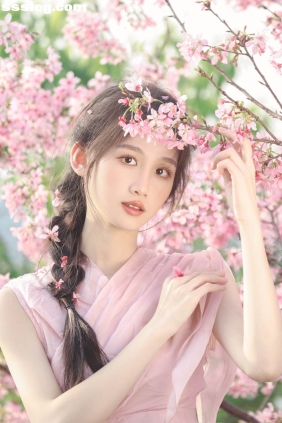 [YITUYU艺图语]2026.01.15 樱花树下 站谁都美 i的三次方[9P101M]