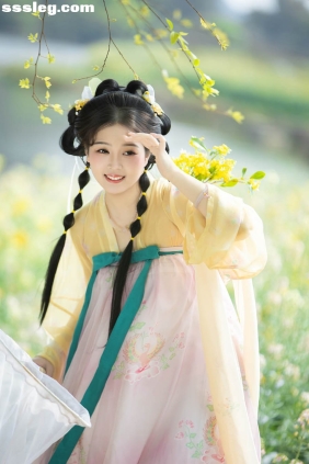 [YITUYU艺图语]2026.03.24 春嬉 一堆零一[26P320M]